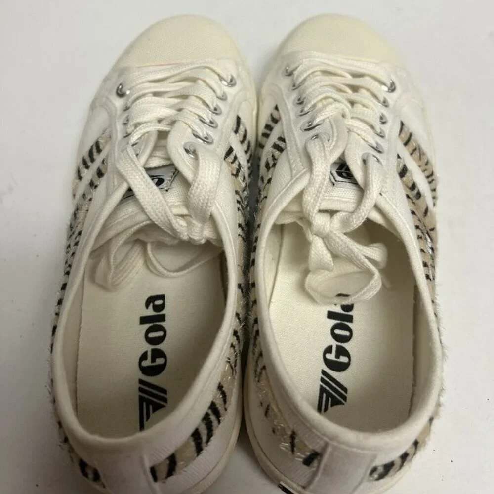 Gola Women's Classic Safari Sneaker Size US7 M EU38